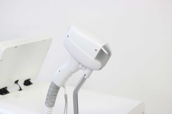 High Power Soprano Dual Handle Hair Removal Diode Laser Machine 4 Wavelength Ice Platinum Titanium Untuk Penghapusan Rambut