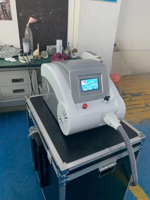 Portable Nd YAG Laser Q Switch Tanda Lahir Kloasma Pigmen Penghapusan Tato Mesin Kecantikan Skin Whting