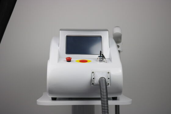 Mesin Laser ND Yag Q Switched 3 Gelombang Layar 7 Inci Penghilang Tato Laser Portabel
